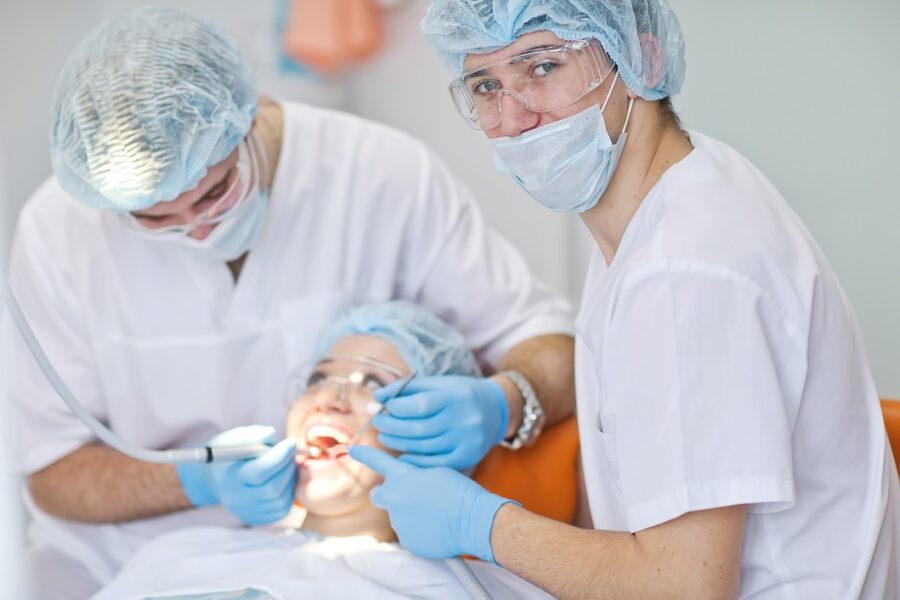 افضل 11 جراح اسنان بالرياض | مدينة الرياض