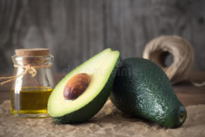 كيفية معرفة زيت الأفوكادو الاصلي والتقليد