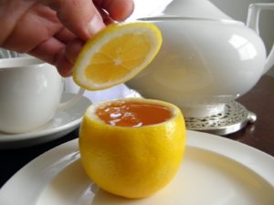 فوائد العسل والليمون للسخونه