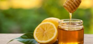 وصفة العسل والليمون للبرد