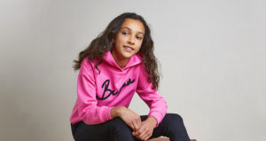 مكاتب بيع ملابس اطفال جملة