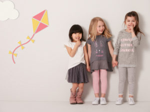 ملابس اطفال بالجملة واد كنيس