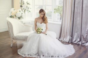 محلات تأجير فساتين زفاف بجده